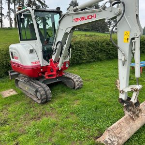 Takeuchi TB230